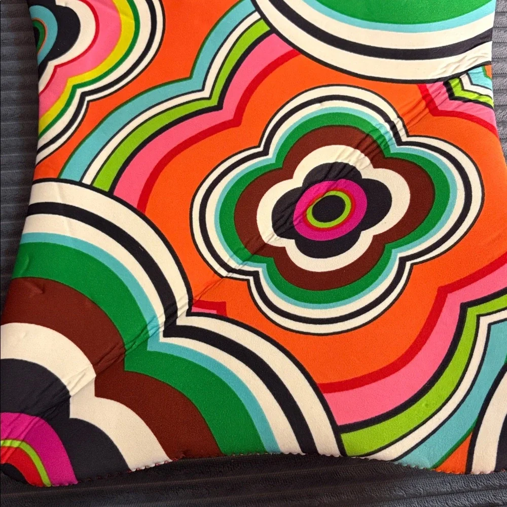 BUILT NY Colorful Retro Floral Laptop Sleeve 15-16